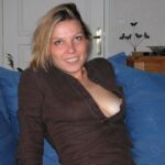 Une femme coquine de Chenôve pour un dial chaud et plus